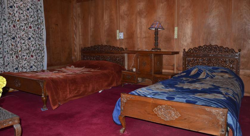 House Boat Safai, Srinagar 5
